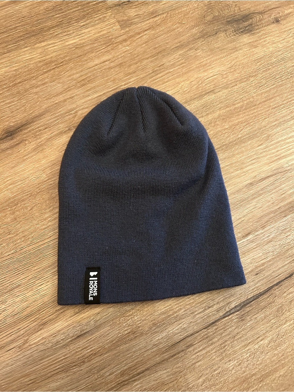 MONS ROYALE Beanie, designed in New Zealand. 50% Merino Wool. OS. Like new